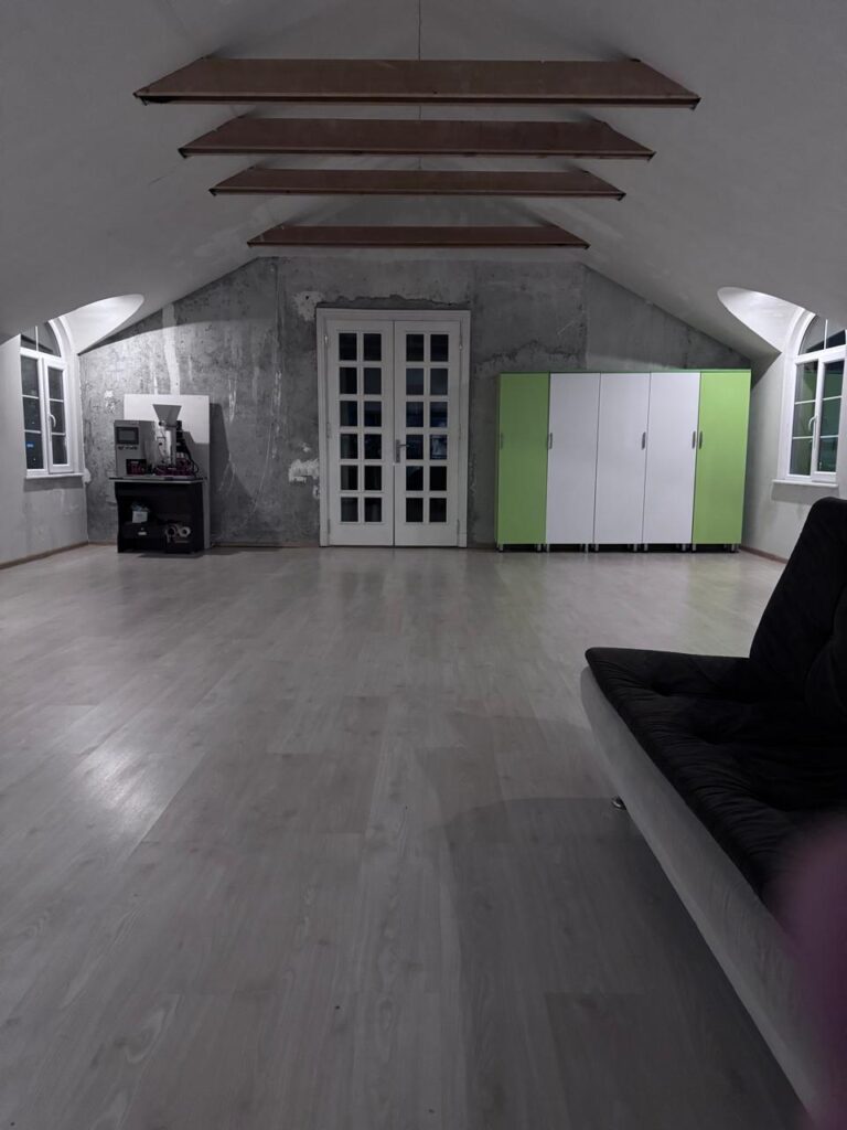 Gallery image